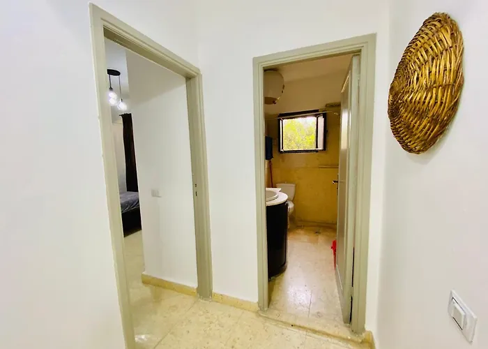 Tamburine With Wi Fi Center Apartment