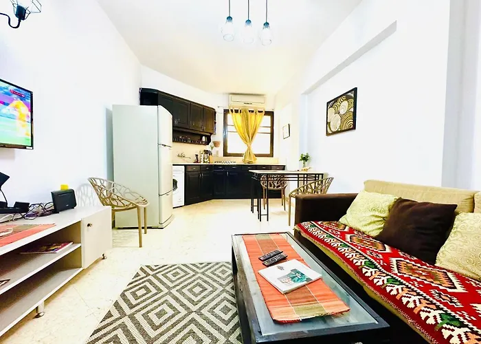 Apartment Tamburine With Wi Fi Center