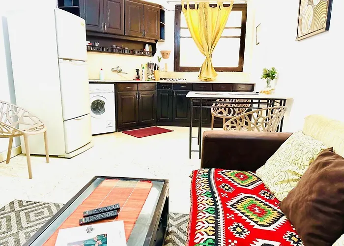 Tamburine With Wi Fi Center Apartment